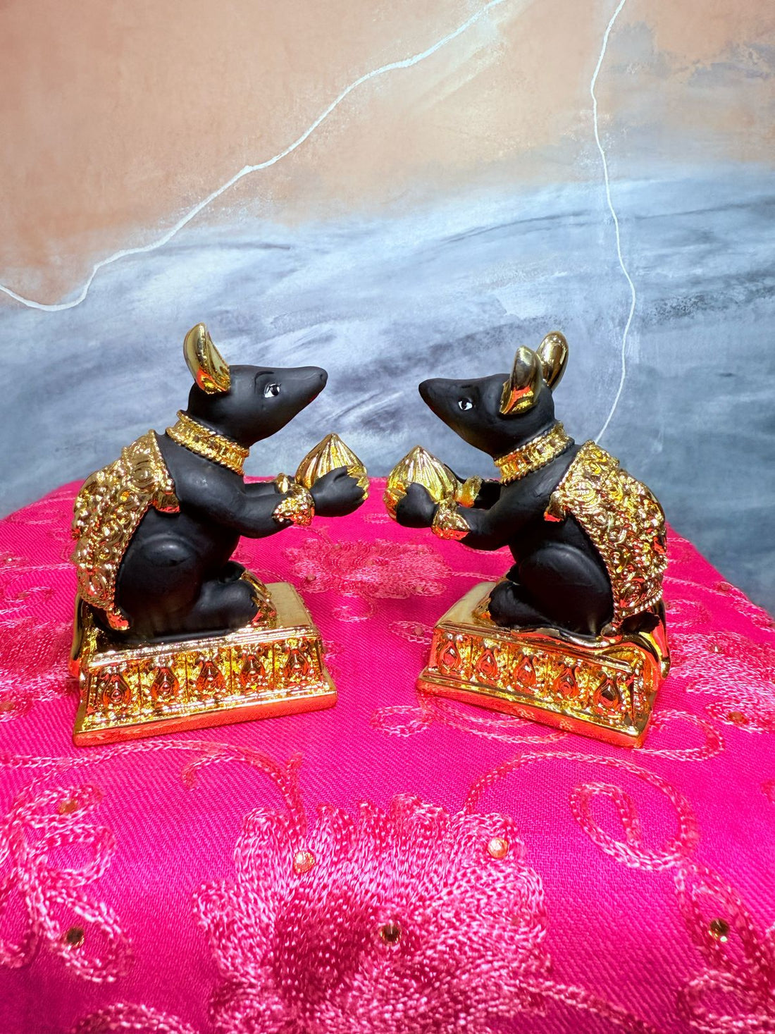 Mushak Raj with Modak (2 Pieces)